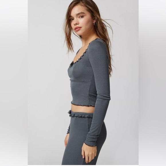 UO Out From Under Sweet Dreams Long Sleeve Top, Grey, Large, NWT - Picture 4 of 7